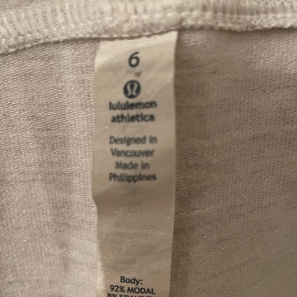 Lululemon To & flow wrap - Picture 3 of 5